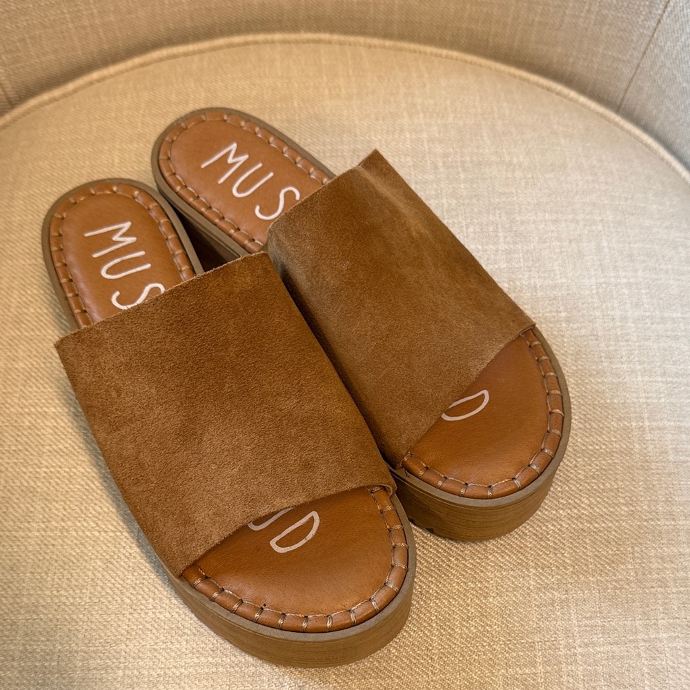 Musse & Cloud Tan Slide Sandals Size 39